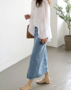 Long slit denim skirt