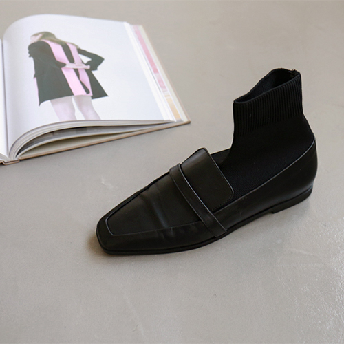 SOCKS loafers