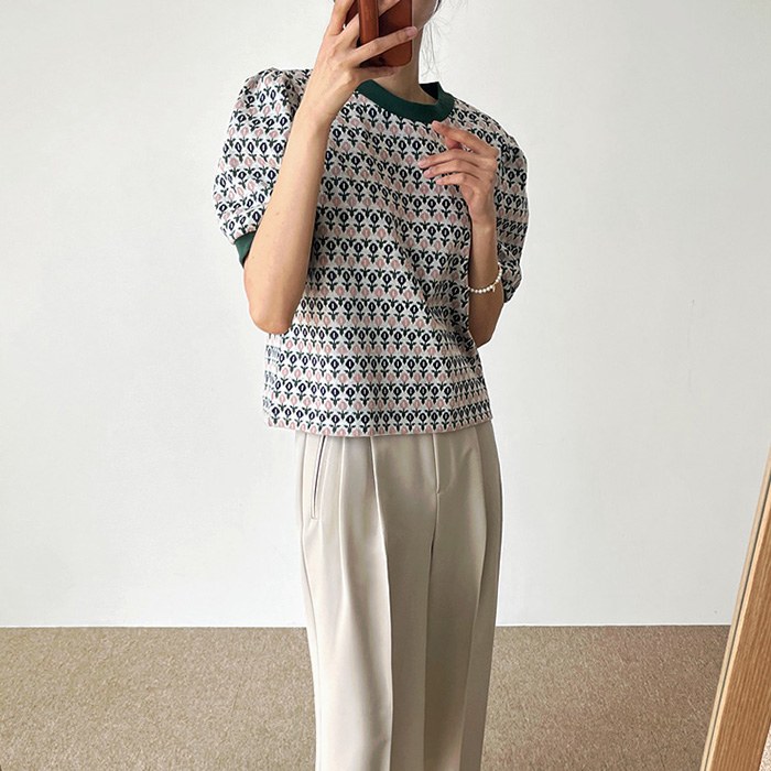 Daisy Knit Half Top