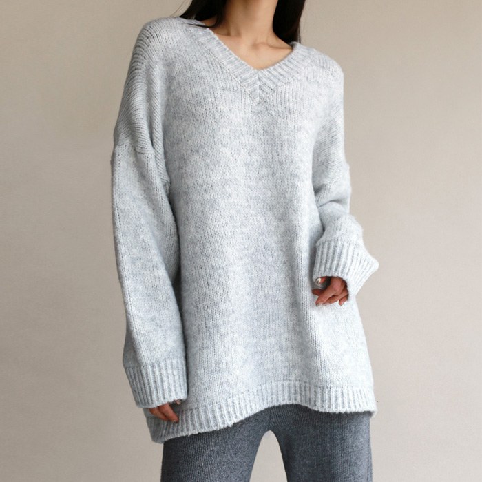 V-neck Long knit