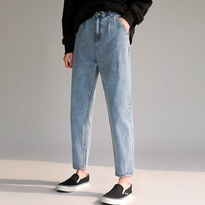 With Light Half-baggy Denim