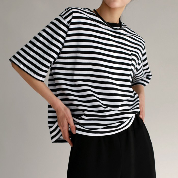 Pocket Striped Semi-Crop Tee