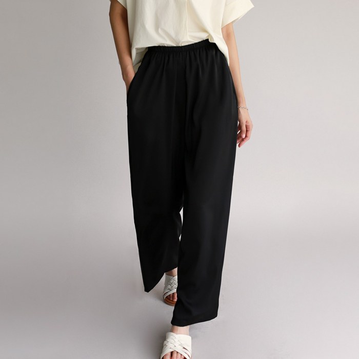 Silky wide pants