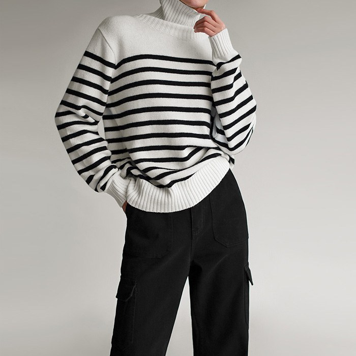 Stripe Turtleneck Knit Top