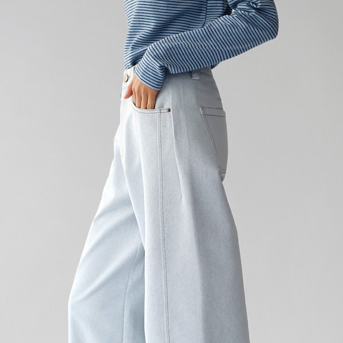 Eight wide pants
