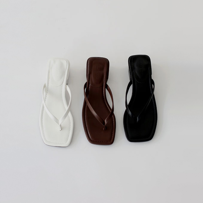 Roy Square Flip Flops