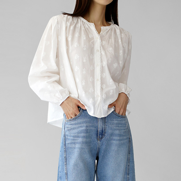 Embroidered Crop Blouse