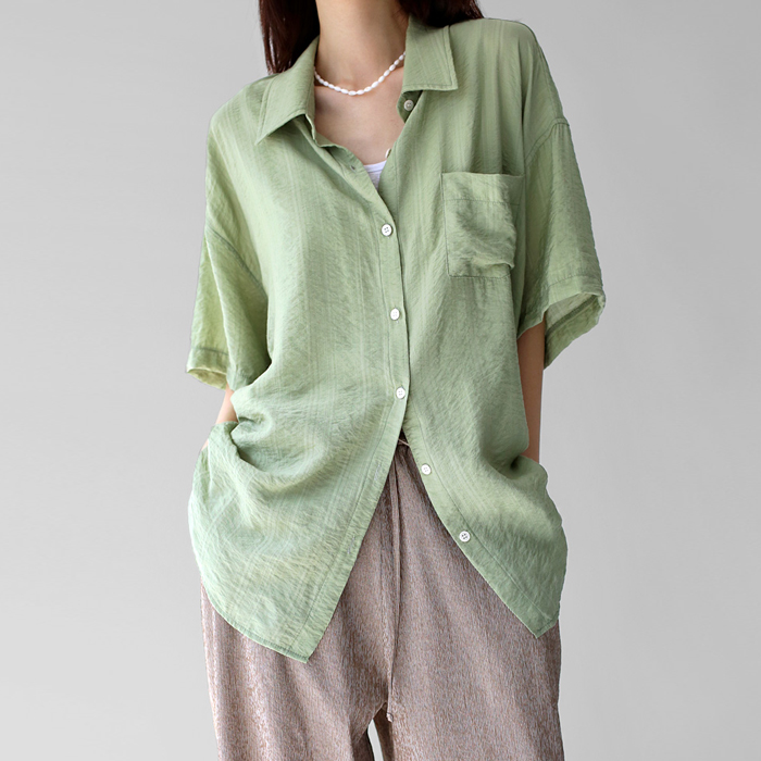 One pocket daily long shirt