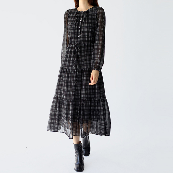 Land chiffon one-piece