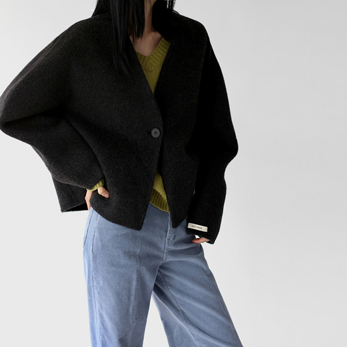 One-button handmade jacket