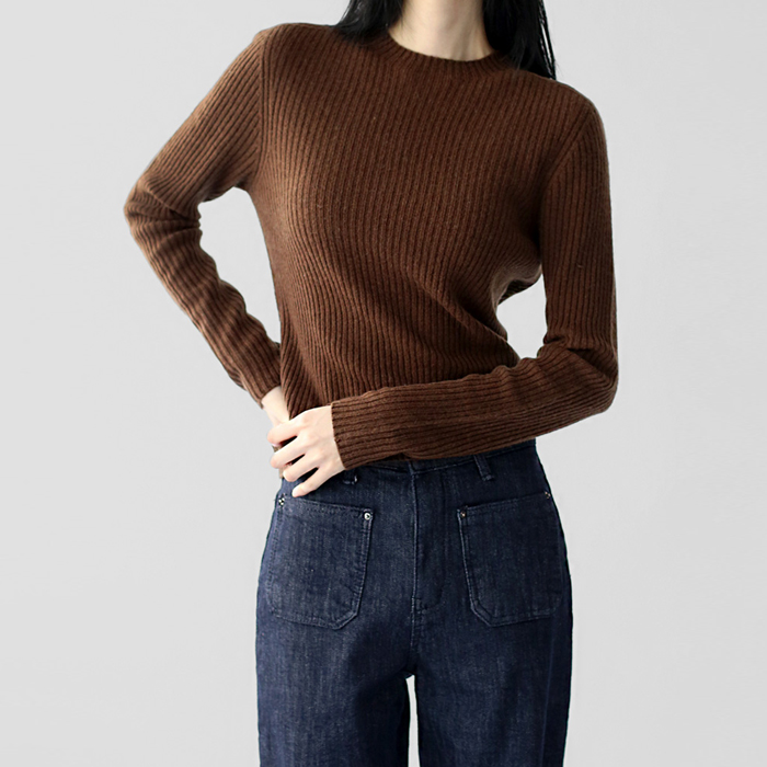 Crewneck ribbed wool knit top