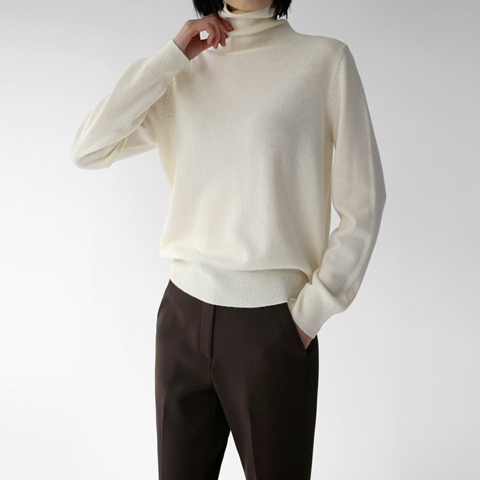 【秋冬新品95折】高领针织衫