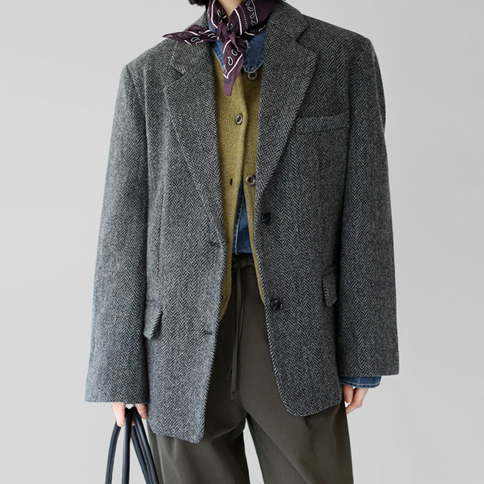 【新品7折优惠 - 截止至4日上午11点】人字纹半截外套