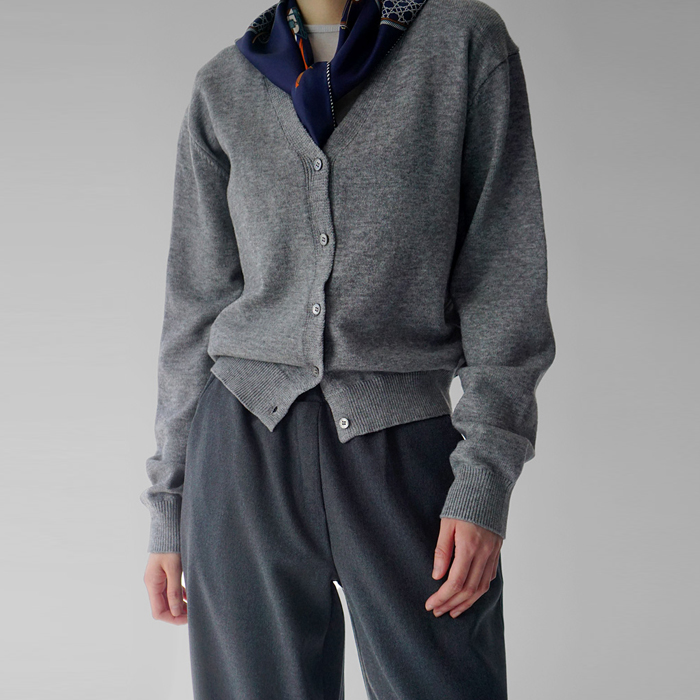 【新品7折 - 截止5日上午11点】V型开口设计