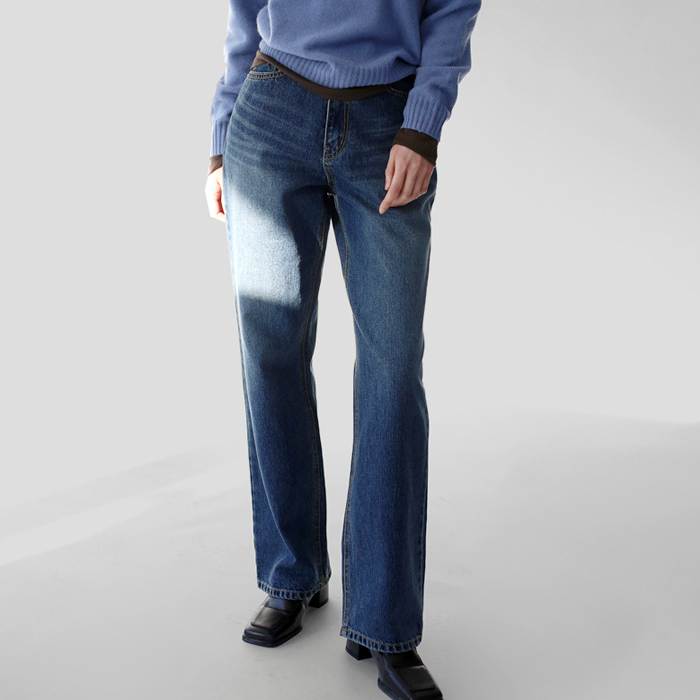 【新品7折优惠 - 截止至6日上午11点】Lost直筒牛仔裤