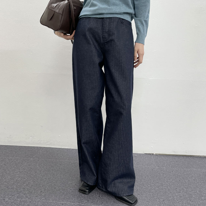 【新品7折优惠 - 截止至21日上午11点】人字纹不褪色阔腿牛仔裤