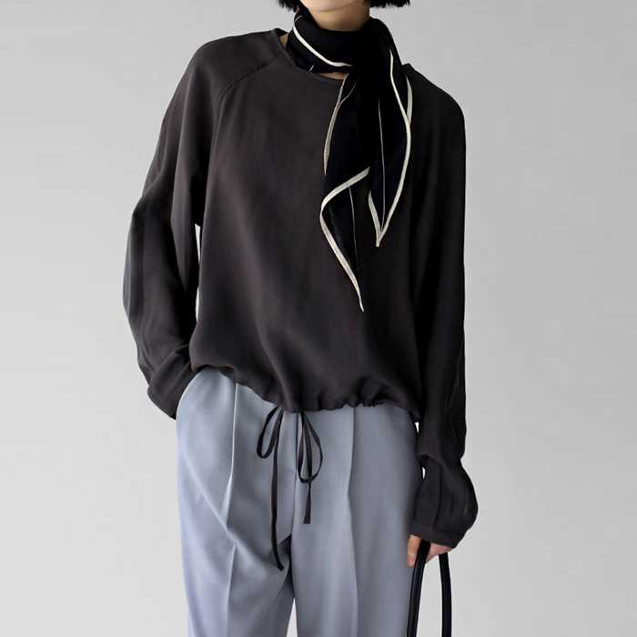 【新品7折-至13日上午11点】圆领条皮/束带女装