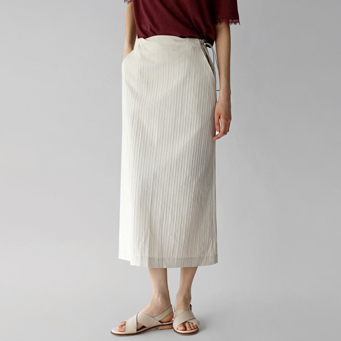 【新品7%折扣 - 截止至27日上午11点】侧裙