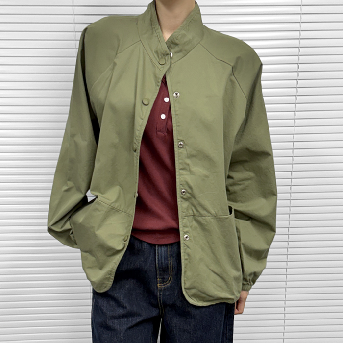 【新品7折 - 截止9号上午11点】弹性防风夹克