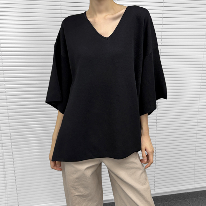 【新品7折 - 截止11日上午11点】V领重磅针织上衣